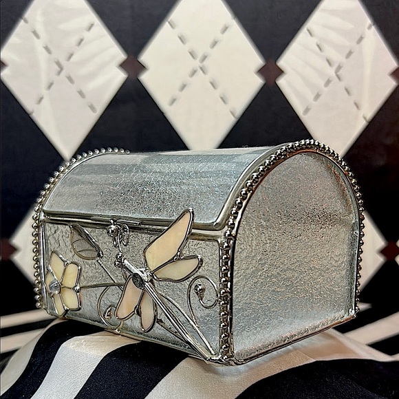 Tempered Glass Box with Floral & Dragonfly Design – Silver Accents - Picture 9 of 10